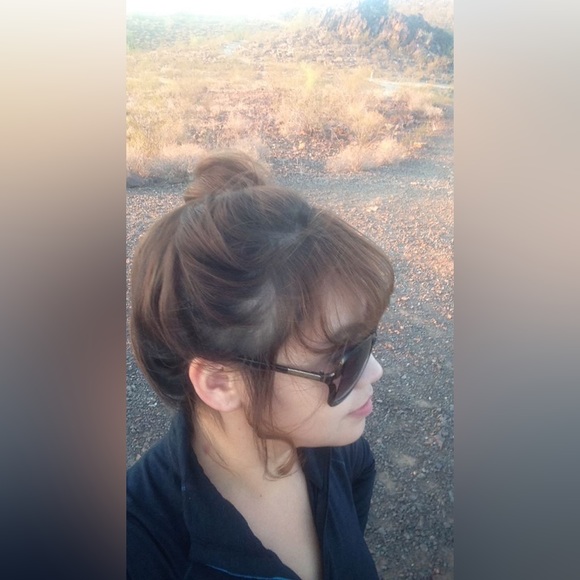 Meet your Posher, Alexandra - Picture 3 of 3